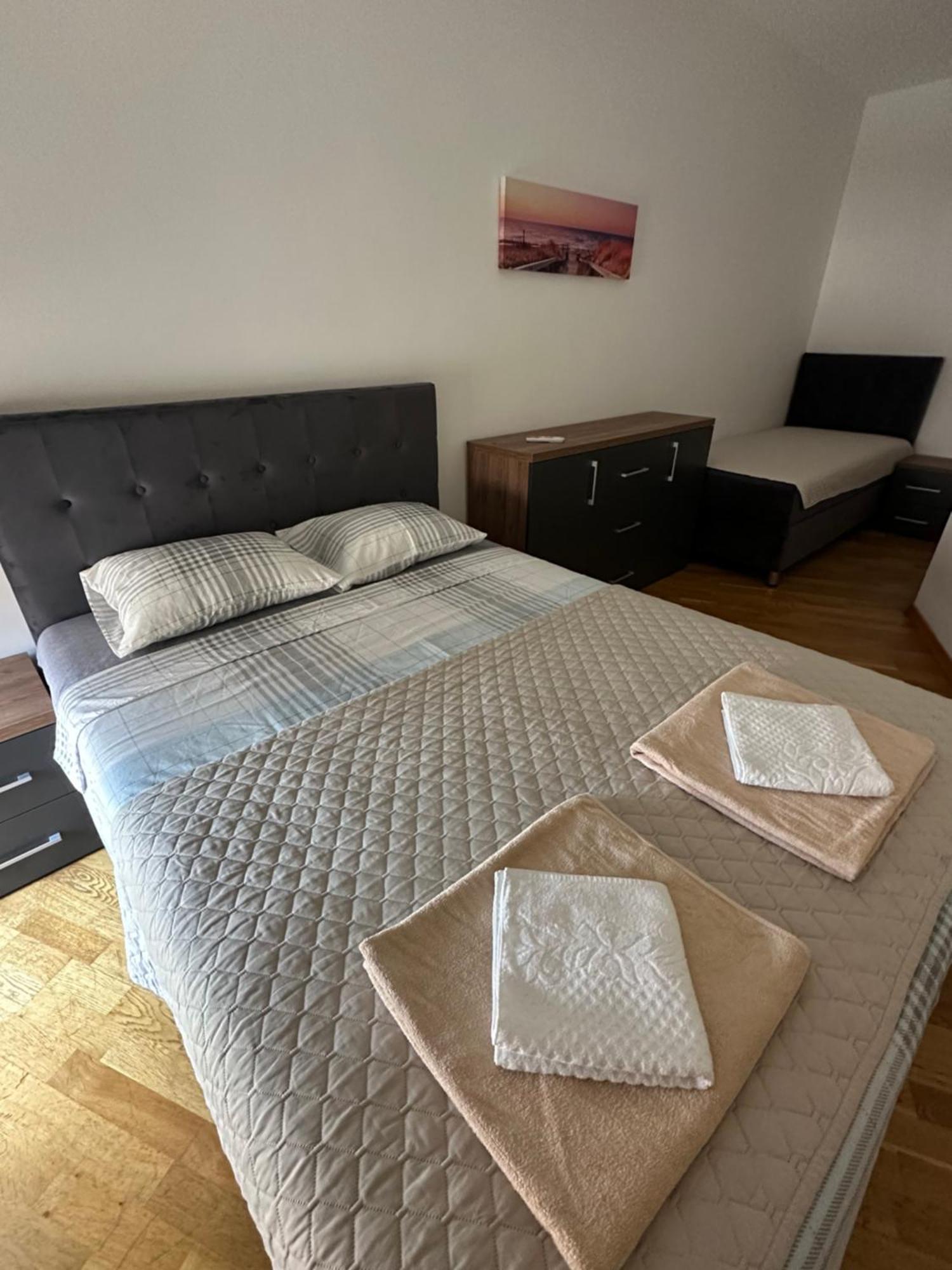 Apartman Jedro 2 Rafailovici Exterior foto